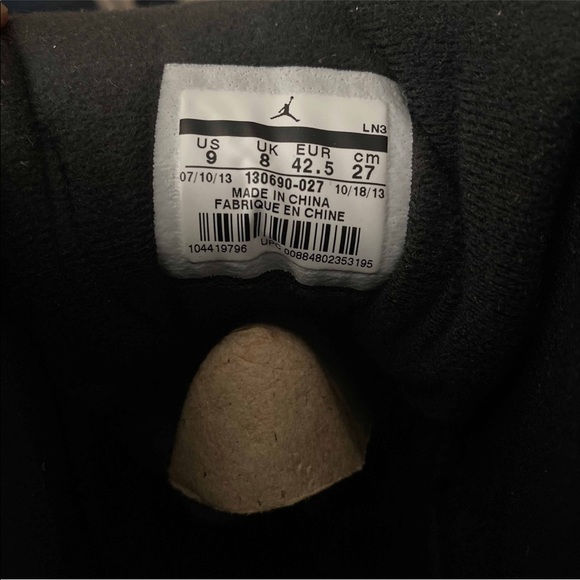 Air Jordan 12 Retro - Picture 3 of 4